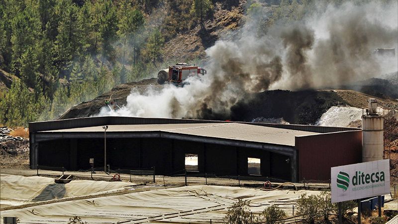 Un nuevo incendio en el vertedero de Nerva provoca una nueva petición de paralización de la actividad