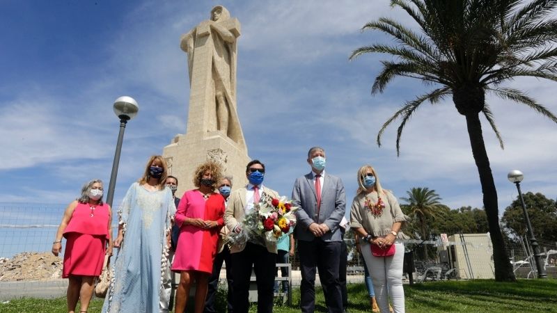 El PP celebra el de 3 agosto con una ofrenda ante el Monumento a Colón, 'principal seña de identidad' de Huelva