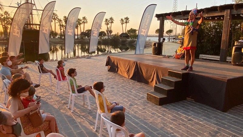La variada programación del Muelle de las Carabelas continúa amenizando el enclave rabideño