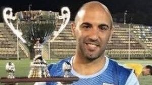El meta Mateo se despide del Isla Cristina tras diez temporadas