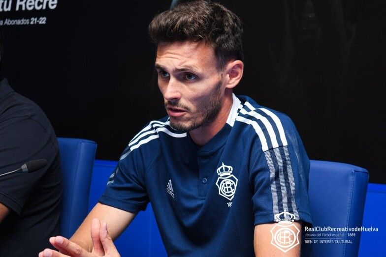 Ismael Barragán y Dani Sales, cargados de ilusión: “Este club no es de Tercera División'