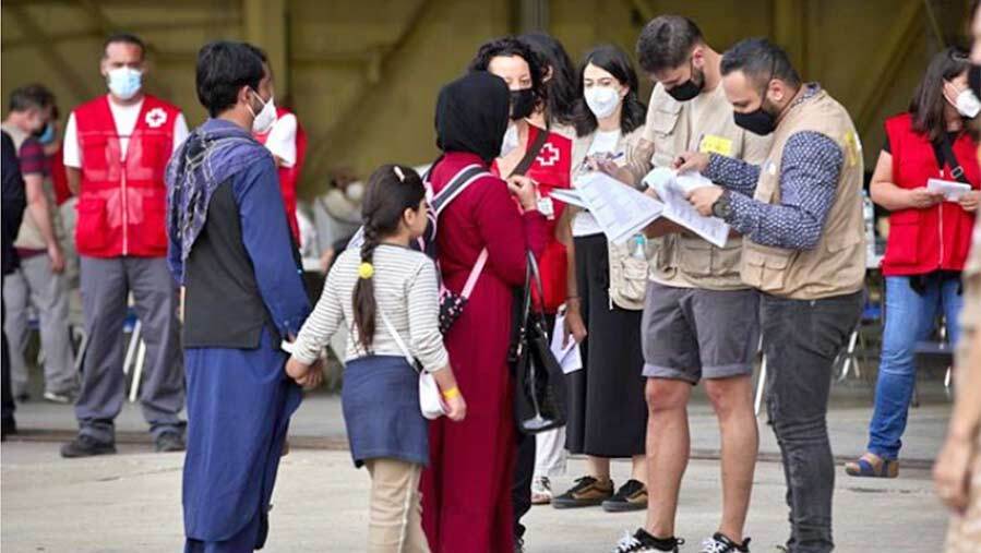 Huelva acogerá a 11 refugiados afganos llegados a la base de Torrejón