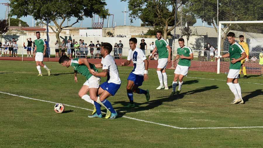 Chendo Alarcón se estrena y da la victoria al Recre ante el Córdoba por la mínima (1-0)