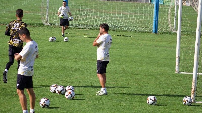 Antonio Fernández: 'Le competimos de tú a tú a un Primera RFEF'