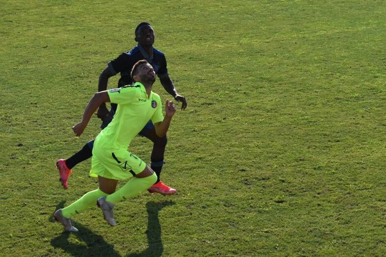 Galán da al Decano la victoria ante el Gerena (1-0)