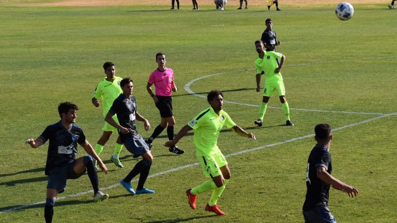 Galán da al Decano la victoria ante el Gerena (1-0)