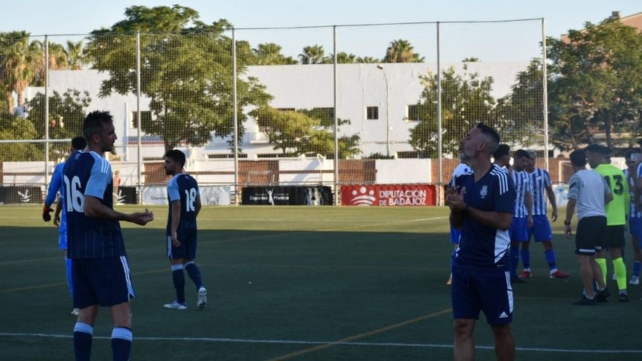 Abel Gómez ensalza a Enric Martínez y Diawara y señala que los jugadores que van a salir 'tienen conocimiento de la situación'