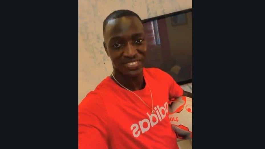 Mbaye ya tiene el visado: 'Es un gran placer formar parte de este maravilloso club mítico'