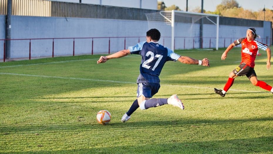 Caio Emerson no seguirá en el Decano