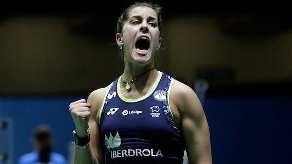 La fuerza única de Carolina Marín: Levanta cuatro bolas de partido para entrar en los cuartos del Mundial
