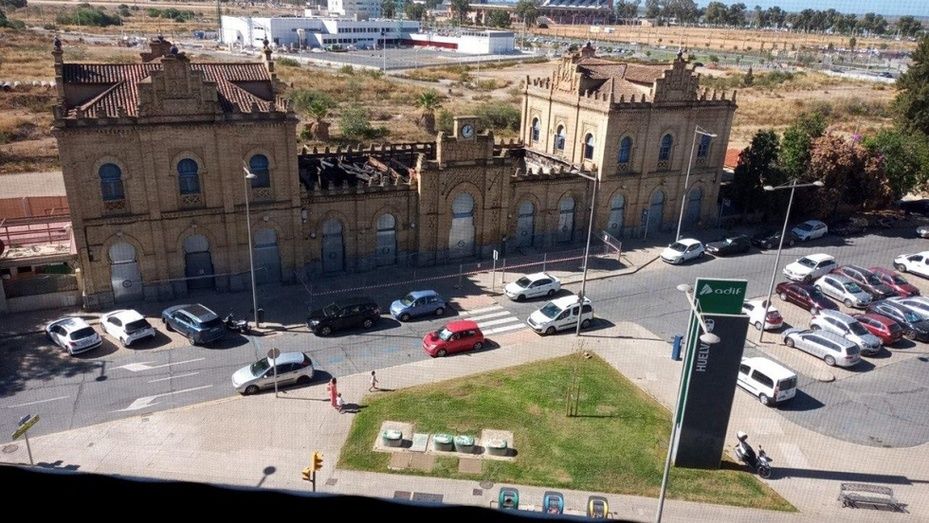 El alcalde dice que 'no le temblaría el pulso' si llegado el momento se plantease tener que expropiar la antigua estación