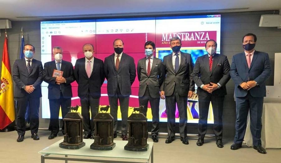Entregados los premios taurinos ‘Pepe Luis Vázquez’ y ‘José Luis García Palacios’ de Fundación Caja Rural del Sur 