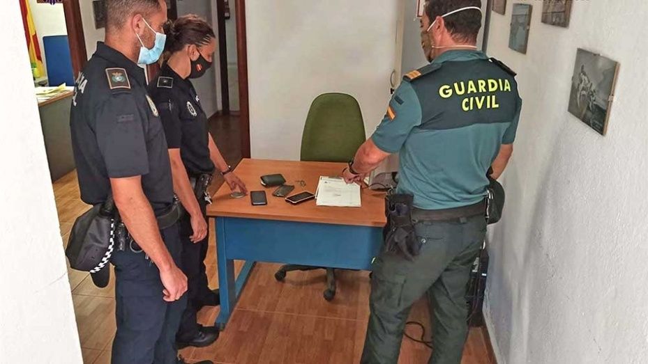 Tres detenidos por robar en viviendas de San Juan y Moguer mientras sus dueños dormían