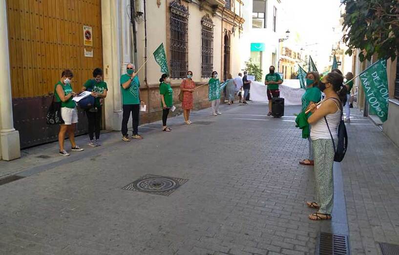 Padres y docentes claman por una vuelta al cole segura