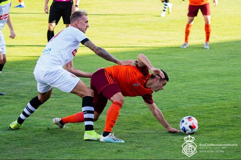 El San Roque se queda su trofeo ante el Recre (1-0)