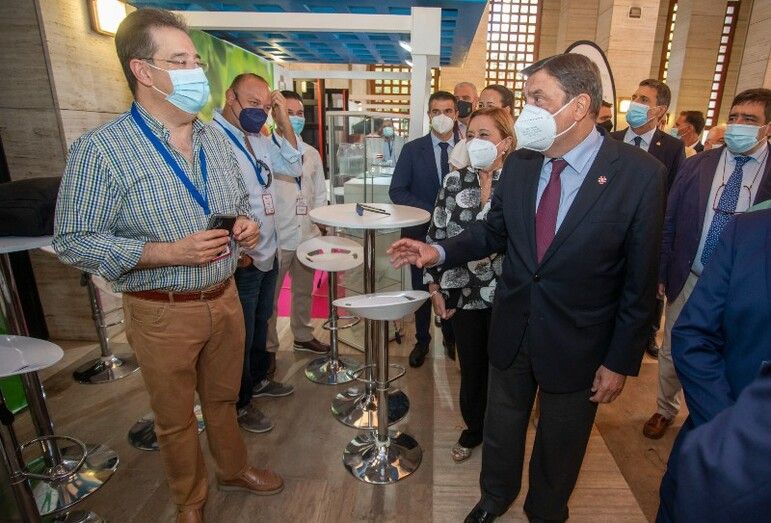 Carlos Ríos asegura en la apertura del VI Congreso Internacional de Frutos Rojos que las berries “salvan vidas” por su alto nivel de “salud y bienestar”