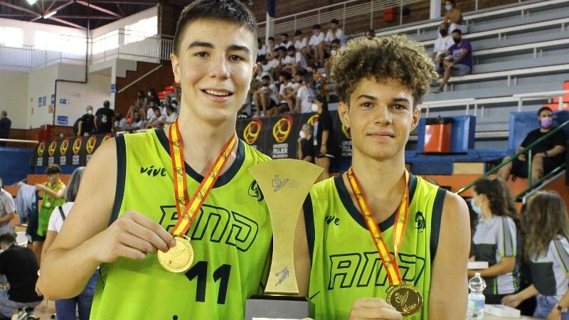 Tres onubenses disfrutaron en casa del oro cadete en el Campeonato de España