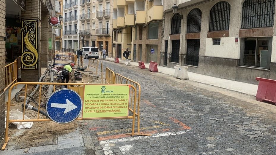 La calle Palos estará cortada al tráfico este miércoles