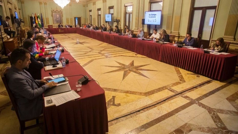 El Ayuntamiento impulsará un estudio epidemiológico de las afecciones de los fosfoyesos a la población