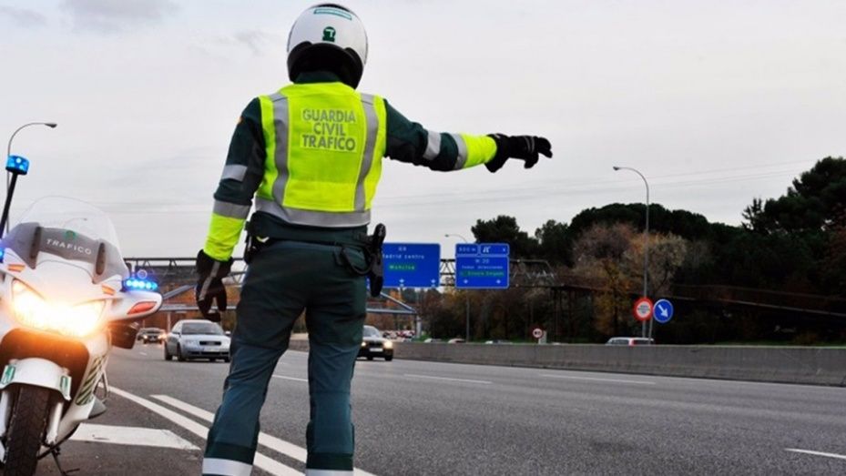 Casi la mitad de los accidentes de tráfico mortales en Huelva se deben a distracciones al volante