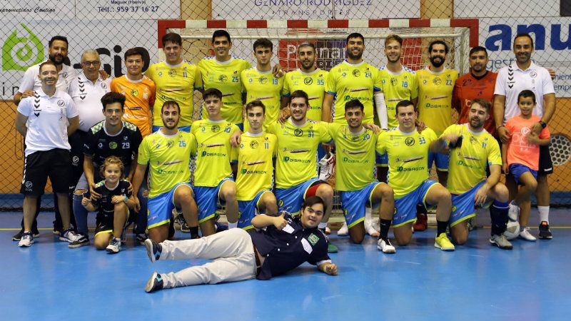 El Ángel Ximénez, exigente primera salida para el PAN Moguer