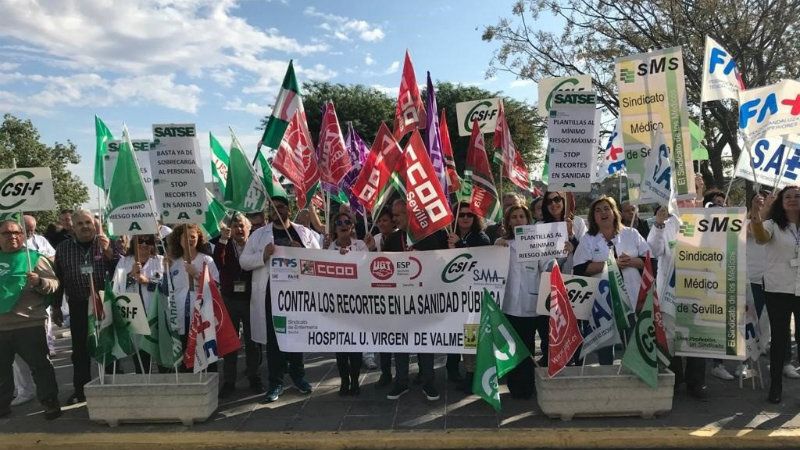 Continúan las concentraciones en los centros del SAS por los 'recortes' de personal