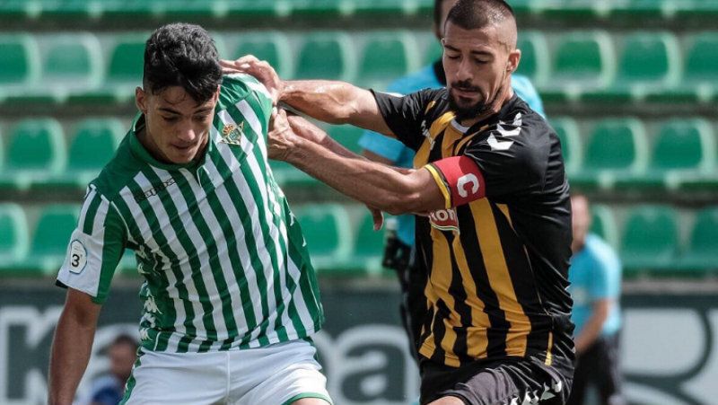 Cuatro partidos de sanción para el central del San Roque Lucas Correa