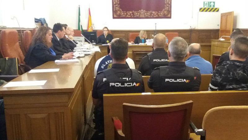 'Era como un hermano', señala en el juicio el acusado de asesinar a un hombre que fue hallado en el maletero de su coche