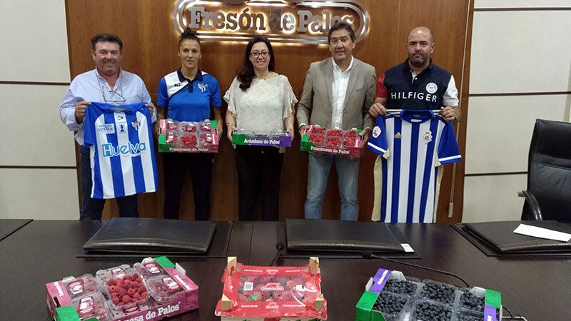 Fresón de Palos apuesta por el deporte onubense respaldando al Recreativo y el Sporting