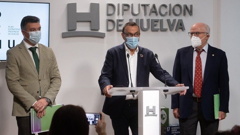 Diputación y el Colegio de Farmacéuticos ponen en marcha una campaña para concienciar sobre la vacunación de la gripe