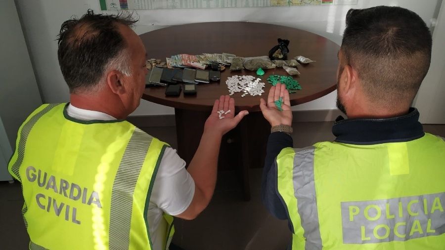 Desarticulan un punto de venta de droga en Bollullos