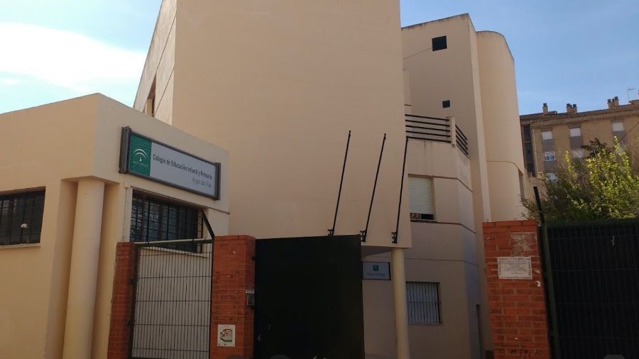 Los 300 escolares del CEIP Virgen del Pilar llevan un mes sin comedor