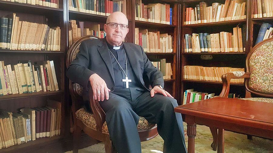 El obispo ve 'sangrante' la situación de los asentamientos y pide 'un diálogo sincero' para buscar soluciones
