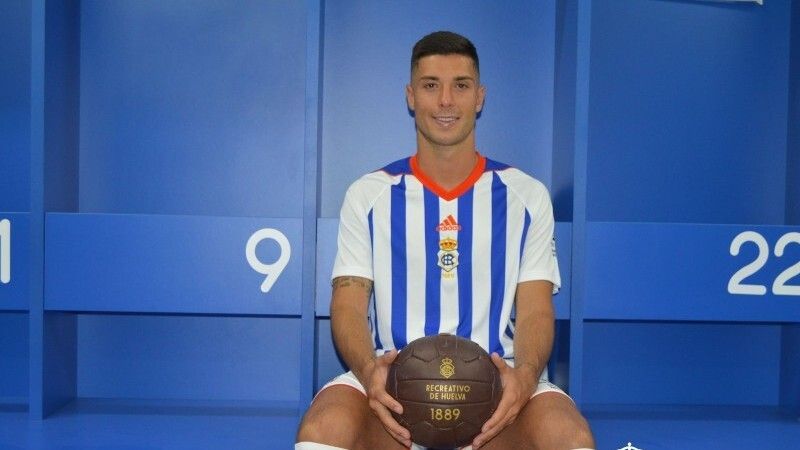 Tablas en el amistoso Recre-Bollullos en la Ciudad Deportiva (2-2)