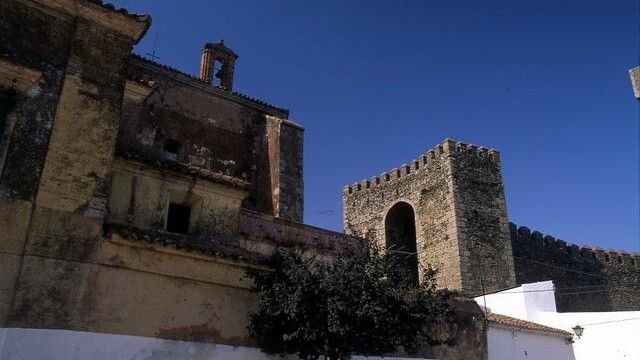 El párroco de Cumbres Mayores, en aislamiento tras dar positivo por Covid-19