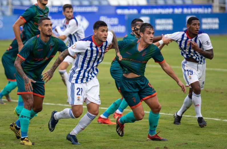 A la lona con el primer golpe (0-1)