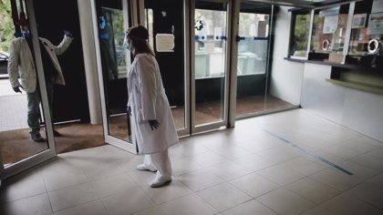 CSIF denuncia la saturación de la Atención Primaria: Colas, centralitas colapsadas y demoras de dos semanas para una cita