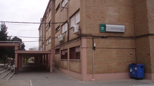 Confinan un aula del IES Fuentepiña de la capital debido a un caso de Covid-19