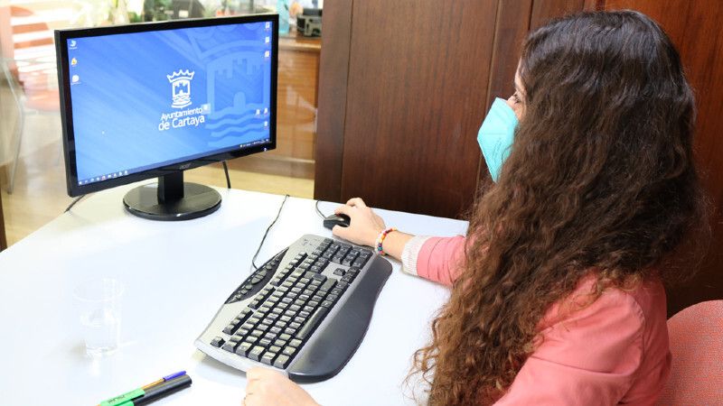 Cartaya ofrece 8 becas de formación para jóvenes en el Ayuntamiento