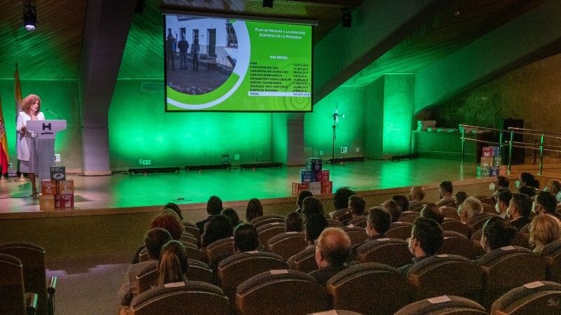 Diputación impulsa un Plan de Movilidad Eléctrica para la adquisición de vehículos y puntos de recarga