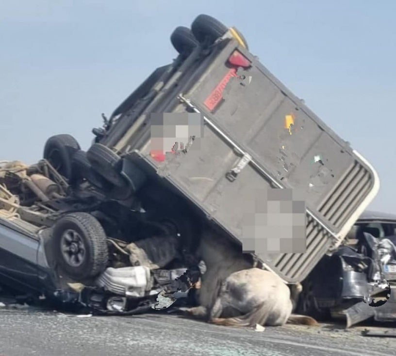 Abierta al tráfico la A-49 tras el accidente con el saldo de cuatro heridos y tres horas de retenciones