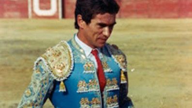 El runrún: Luto por un polivalente torero, profesor y escritor onubense