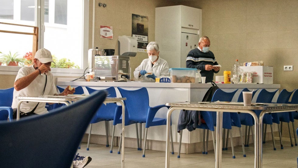 Hombre, soltero y de entre 36 y 60 años: el perfil de la persona sin hogar atendida por Cáritas en Huelva
