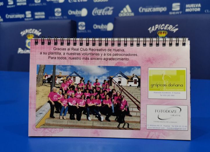 El Decano sigue apoyando el calendario solidario de la Asociación Santa Águeda