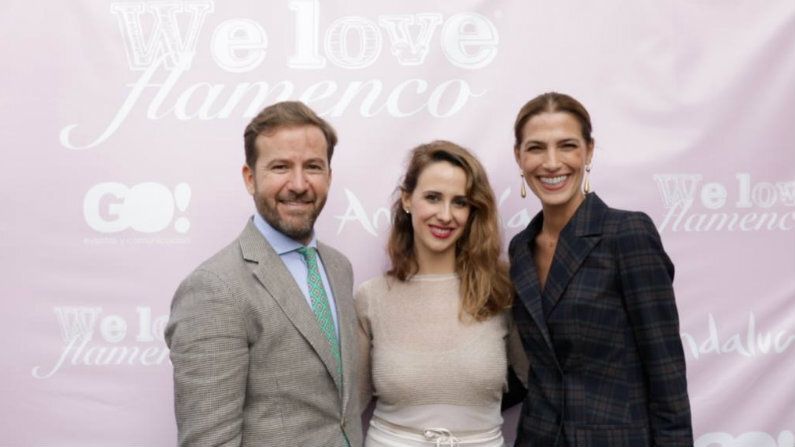 Holea renueva su compromiso con la moda flamenca en Huelva