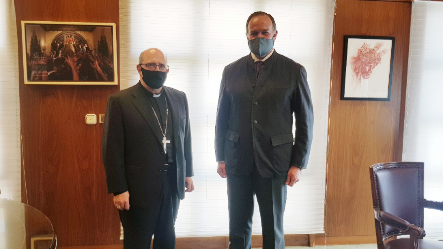Encuentro entre el obispo de Huelva y el presidente de Caja Rural del Sur