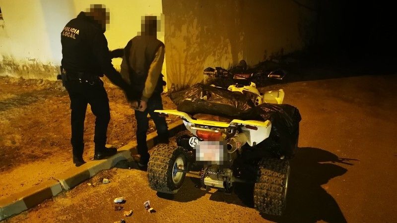 Detienen 'in fraganti' a un varón intentando robar varios objetos de una vivienda