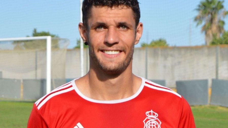 El jugador del Recreativo Matheus Santana, positivo por coronavirus