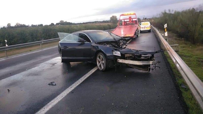 Dos heridos en un aparatoso accidente de tráfico en la A-49