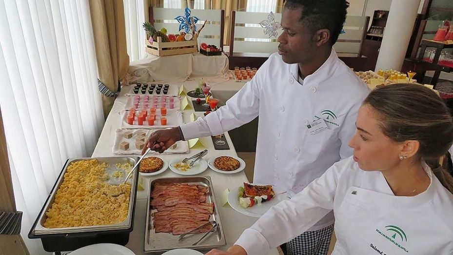 La Escuela de Hostelería de Islantilla mantiene abierto el plazo de inscripción para el curso 2021